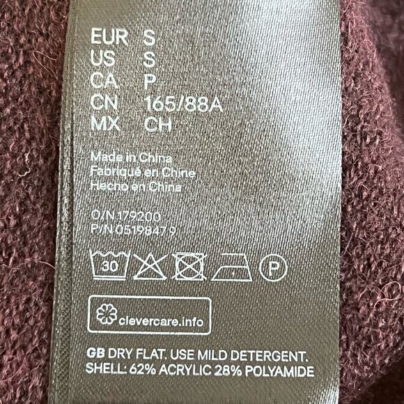 H&M women’s oversized V neck sweater - Picture 7 of 8